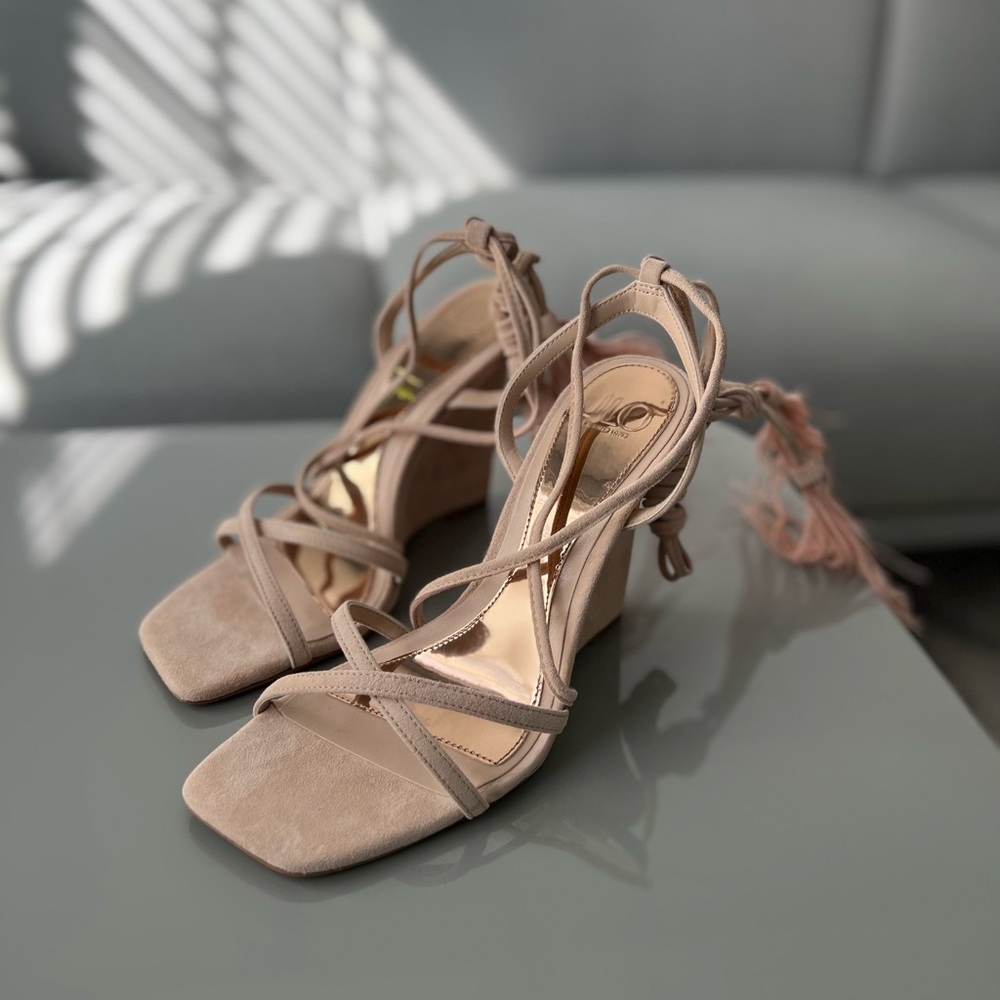 JLo x REVOLVE Apollo Sandal in Crema 8 - Picture 5 of 10